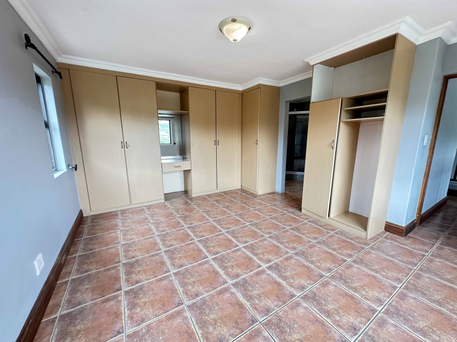 4 Bedroom Property for Sale in Cola Beach Western Cape